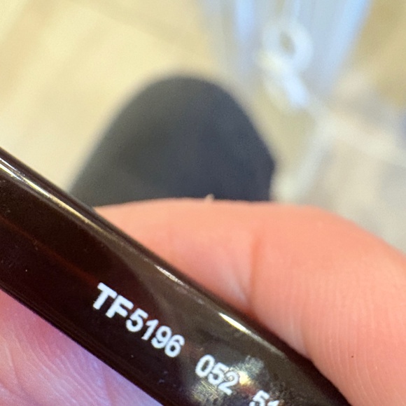 Tom Ford Eyeglasses TF5196 - Picture 4 of 4